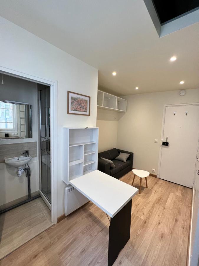Апартаменты Studio Neuf Entierement Equipe Et Bien Situe. Париж Экстерьер фото